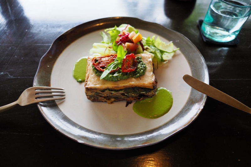 バリ島 ウブドのヴィーガンレストランMoksa