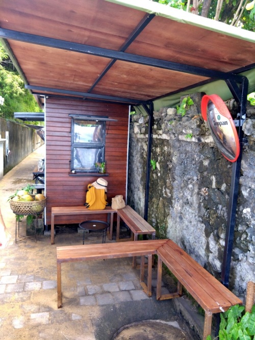 サヌールの海沿いにあるおいしいコーヒースタンドKoppan